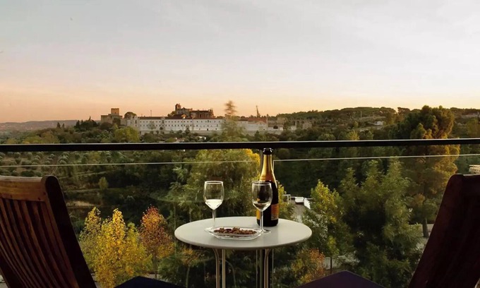 Tomar Casa | Modern Luxury Villa Guesthouse Do Sol