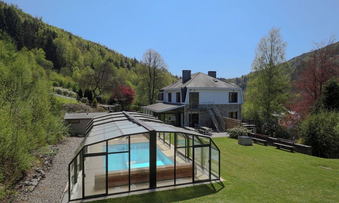 Vielsalm Villa | Mansión moderna en Vielsalm con sauna y piscina privada