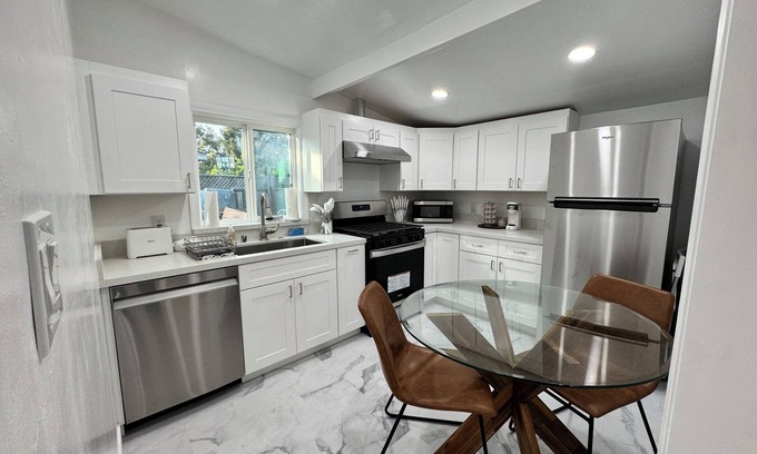 Northside Apartamento | Modern Minimalist Home