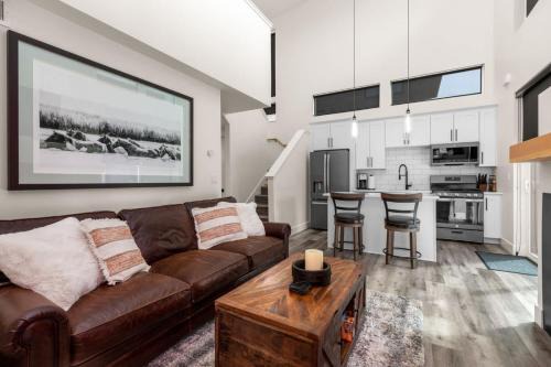 Whitefish Casa | Modern Mountain Townhouse at The Quarry