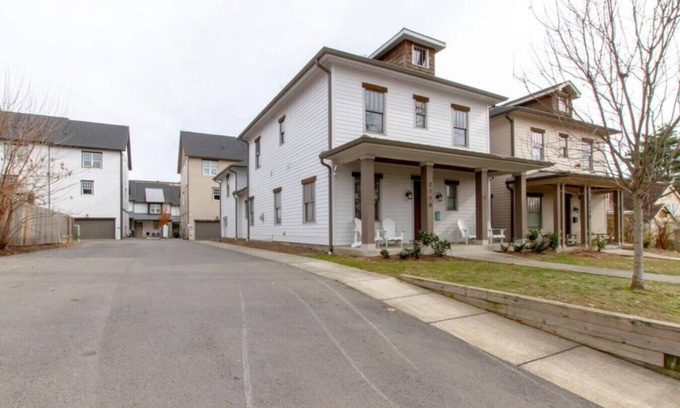 Historic Waverly Casa | Modern Nashville Getaway