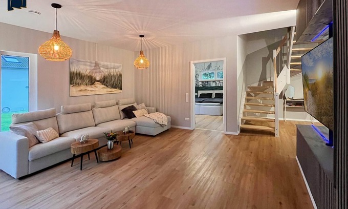Usedom Casa | Modern natural idyll: Spacious vacation home near the Karnin lift bridge for 10 guests.