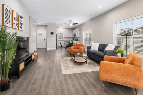 Grandville Casa | Modern New Build 2BR 2BA Condo w Garage and Patio