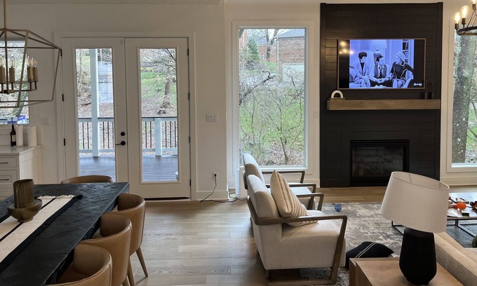 Louisville Casa | Modern , new construction 4 BR 4 BA Home