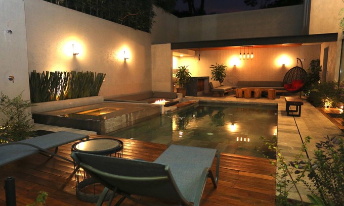 Avándaro Casa | Modern New Luxury Private Villa for Family Fun - Pool, Jacuzzi, King Beds, Patio