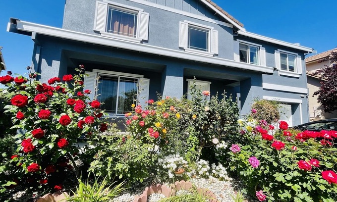 Fairfield Casa | MODERNA CASA NUEVA CERCA DE NAPA WINE COUNTRY, SACRAMENTO Y SAN FRANCISCO