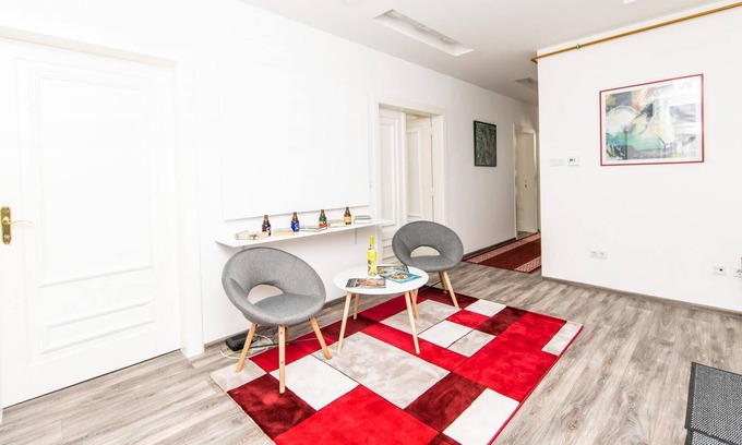 Old Town Apartamento | Modern Newly Refurbished Studio Main Street