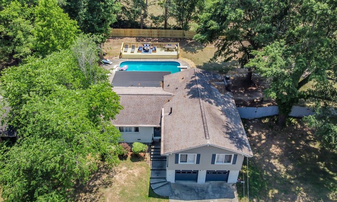 Jonesboro Casa | Modern Oasis at the W- ***LUXURIOUS HEATED POOL NOW OPEN***