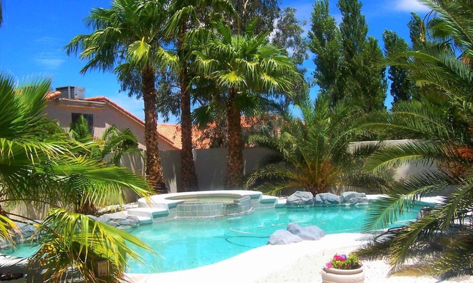 Silverado Ranch Casa | Oasis moderno en Las Vegas