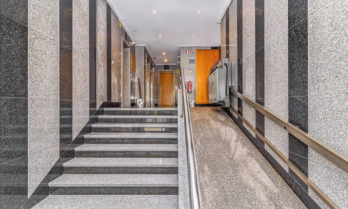 Parque das Nacoes Apartamento | Modern Oasis Stay in Lisbon
