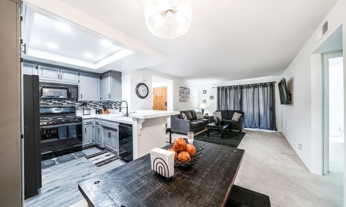 Laguna Niguel Condominio | Modern OC Condo | Mins to Laguna Beach | Pool-Spa
