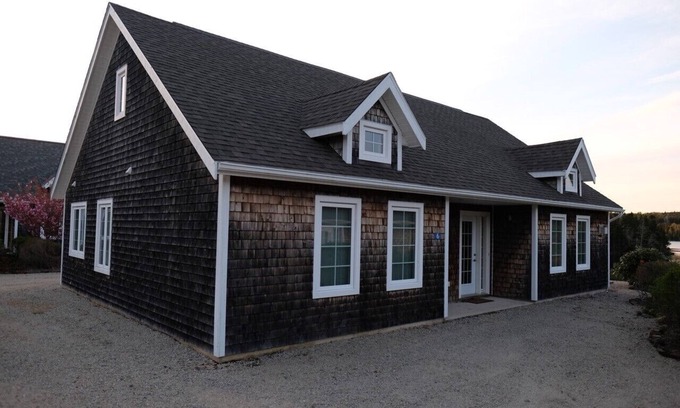 Upper Blandford Casa | Modernas vacaciones con vista al mar viviendo en Deep Cove