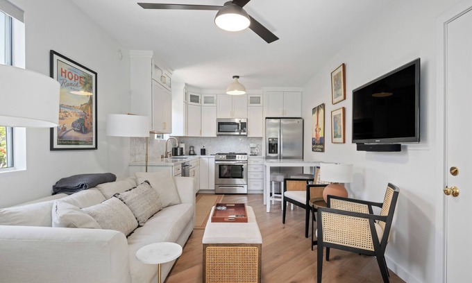 Santa Barbara Apartamento | Modern One Bedroom Retreat