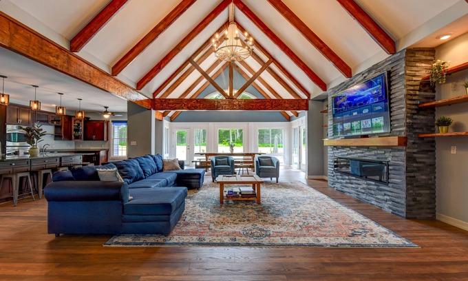 Canadensis Casa | Modern Pocono Chateau ~ Heated Pool ~ Hot Tub ~ Sauna ~ Game Room ~ Fire Pit