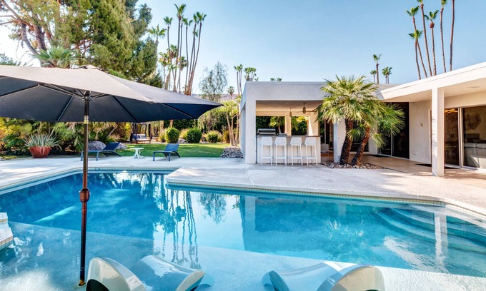 Indian Canyon Casa | Casa moderna con piscina en Indian Canyon Estates 4BD / 3. 5BT