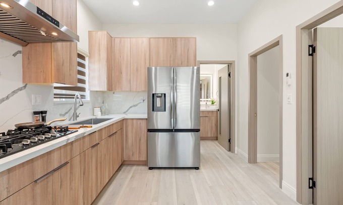 West Covina Casa | Modern Private Home w Full Kitchen Parking