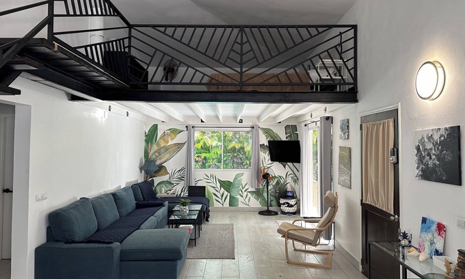 La Ceiba Villa | Modern, private villa with a wonderful pool & outdoor area.