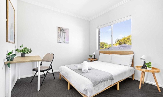 Revesby Casa | Modern Queen Room - Private Spot at Revesby - Shared Bathroom