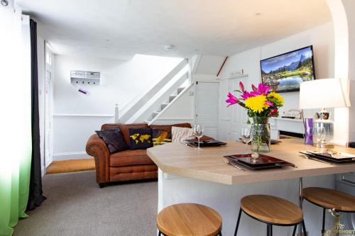Exeter Casa | Modern Quirky Exeter City Cottage 2 min walk - shops