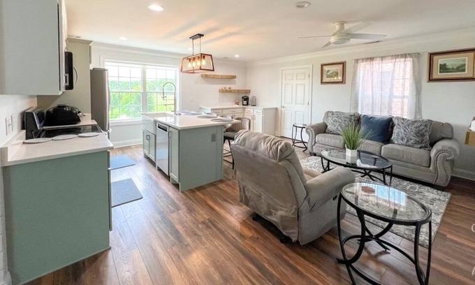 Unionville Apartamento | Modern Relaxing Getaway