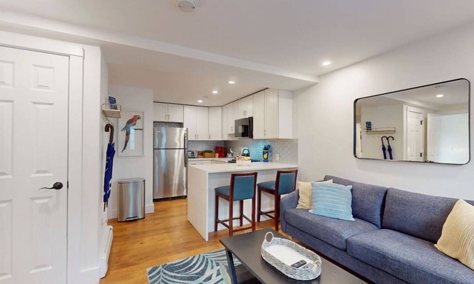 North Cambridge Apartamento | Modern Renovated 1BR w/ Pvt Entrance – Prime Loc