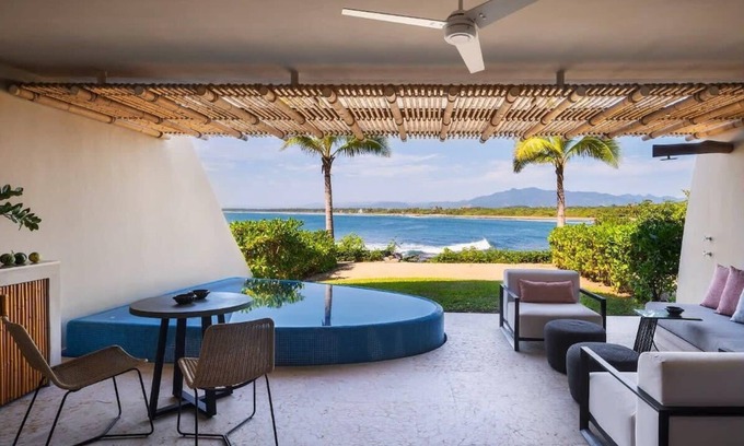 Troncones Villa | Elegante villa de 2 hab en Troncones (PM SOFIA 2)