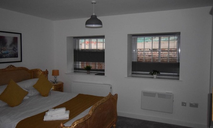 Worksop Apartamento | Modern Retreat in Worksop