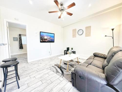 Lincoln Acres Apartamento | Modern Retreat Just Outside The City
