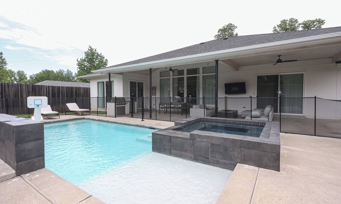Tulsa Casa | Modern Retreat near Gathering Place