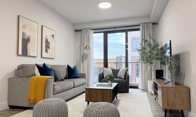 Constable Hook Apartamento | Modern Retreat w/ Free Parking | 30Min NYC