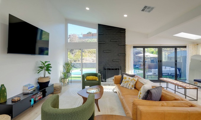 Lake Murray Casa | Modern Retreat w/ Outdoor Oasis in San Diego