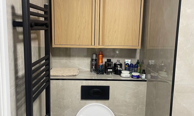 Woolwich Riverside Apartamento | Modern River-View Flat | Walk to O2, Elizabeth Line & Greenwich