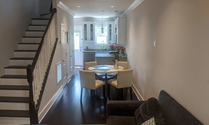 Columbia Heights Casa | Modern rowhouse to rent short term in vibrant Columbia Heights