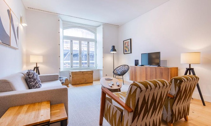 Misericordia Apartamento | Modern Rustic Flat in Santos by LovelyStay