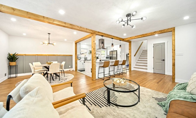 Candler-McAfee Casa | Modern Rustic Retreat - Cozy 4-Bedroom ATL