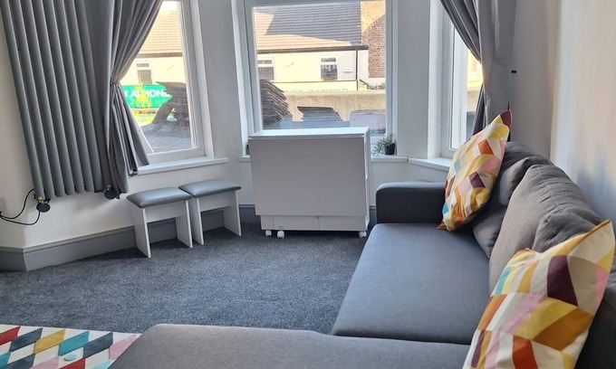 Waterloo Apartamento | Modern Seaside Apartment near Crosby Beach & LFC