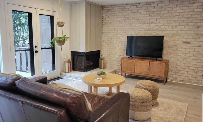 Chapel Hill Condominio | Modern Southern Chapel Hill Condo