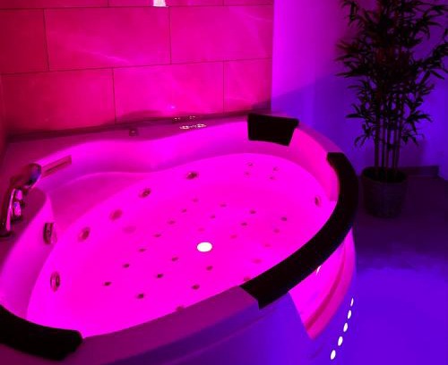 Brunoy Apartamento | Modern SPA - Cosy & Chic - JACCUZI