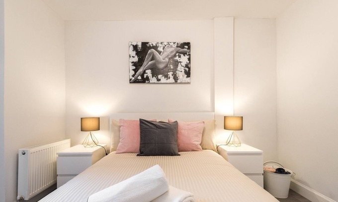Gorgie Apartamento | Modern Spacious 1BR Flat *Free Parking & Garden*