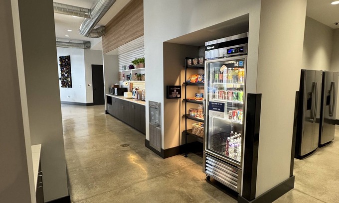 Clarksville Apartamento | Modern stay overlooking downtown