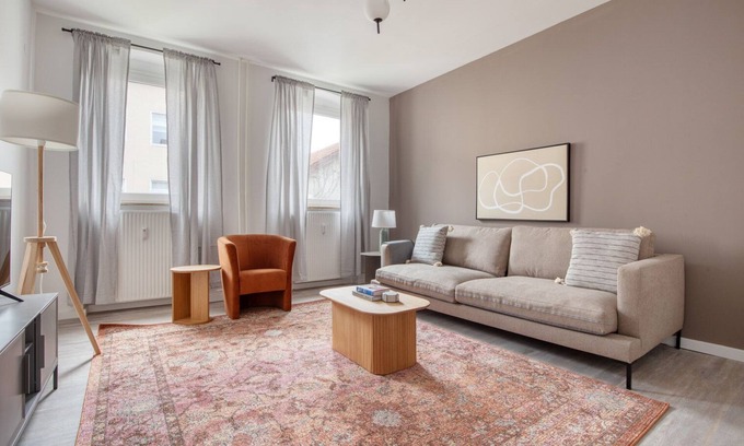 Zehlendorf Apartamento | Modern Steglitz 1BR, Fully Furnished & Equipped, by Blueground