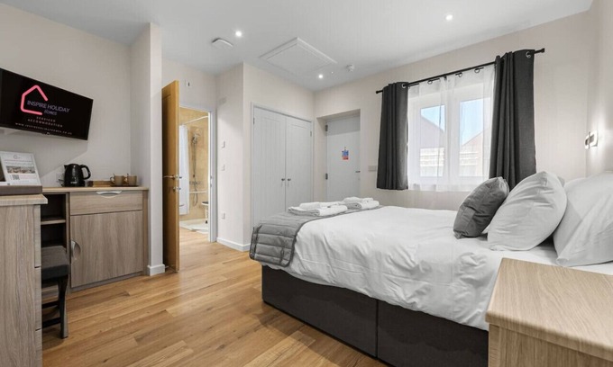Priors Marston Apartamento | Modern Stockton Studio Room, Free WiFi & Parking