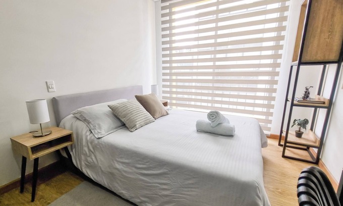 La Castellana Apartamento | Moderno apartaestudio en Bogotá ¡Ideal para parejas, empresarios o turistas!