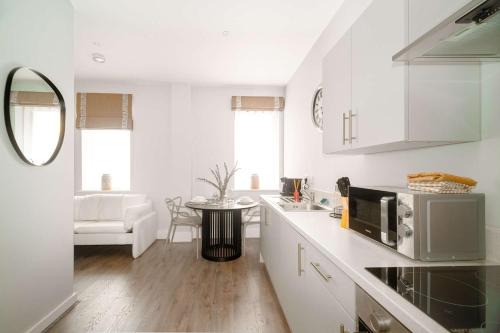 Liverpool Apartamento | Modern Studio Apartment in Waterloo Liverpool
