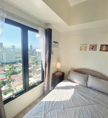 Lahug Apartamento | Modern Studio at The Median - Hi speed WIFI, Netflix & Prime, Near IT Park