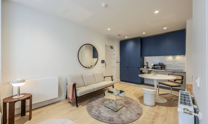 Puerta del Angel Apartamento | Moderno estudio cerca de Palacio Real 01