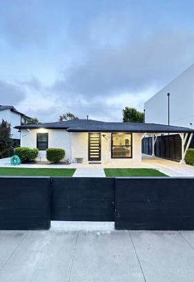Del Rey Apartamento | Modern Studio Stylish &Cozy Back Unit