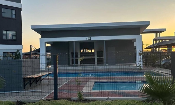Gaborone Apartamento | Modern studio with AC and WiFi in delightful Gaborone