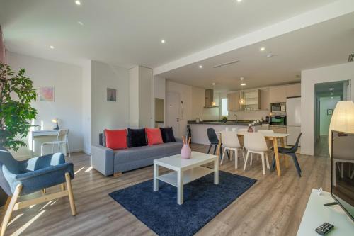 Jesus Apartamento | Modern, Stylish Apartment