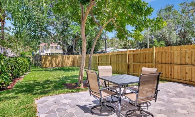 Tarpon River Casa | Modern Sunny Retreat, Close to Downtown